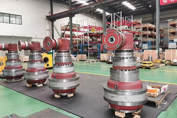 SGR-girkasser brukes i bly-syre batteriplate rulling